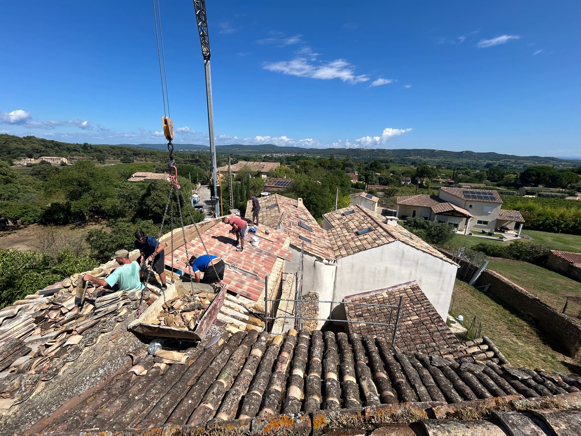 Toiture neuve - Isolation laine de verre - Goutière - Miniature 2